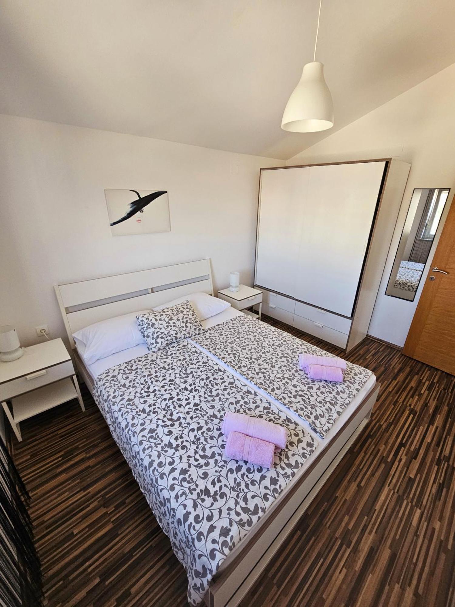 Apartments Cikac II - Modern Apartments By The Beach Mandre Dış mekan fotoğraf